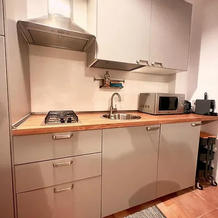Le Petite Studio-interno Cortile Di Charme Apartment *